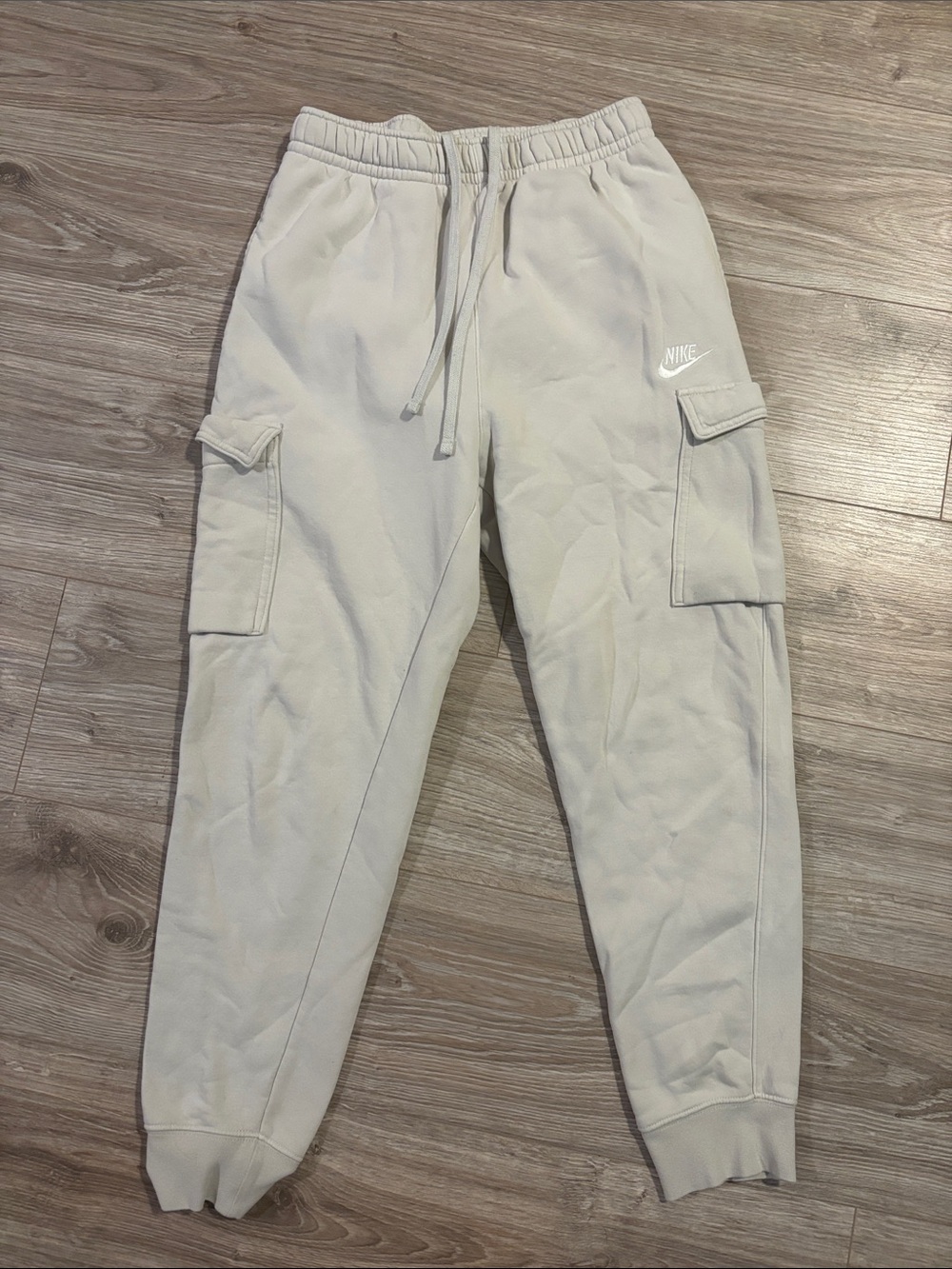 Nike Men's Cream Cargo Joggers